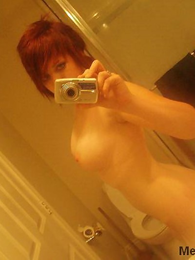 MeetMyGF.com: Hot Emo Teens Nude